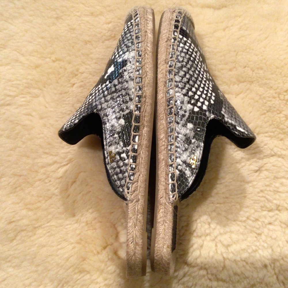 Tory Burch Max snake print espadrille mules - Picture 6 of 11